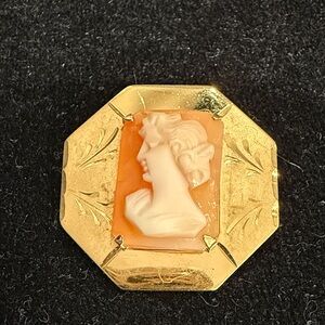 Gold and Cream Cameo 12k gold filled Theda Brooch